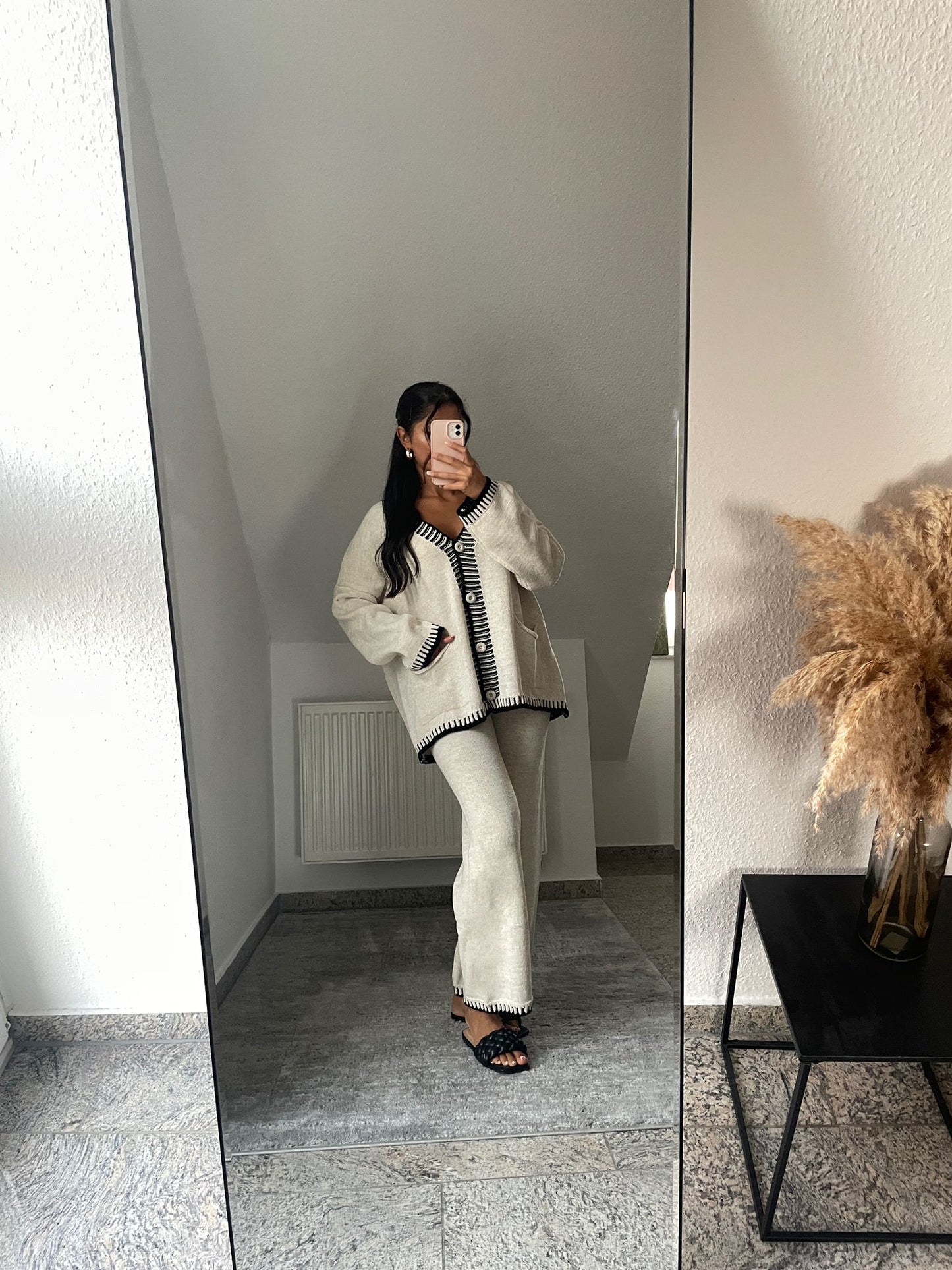2 Teiler mit Strickjacke