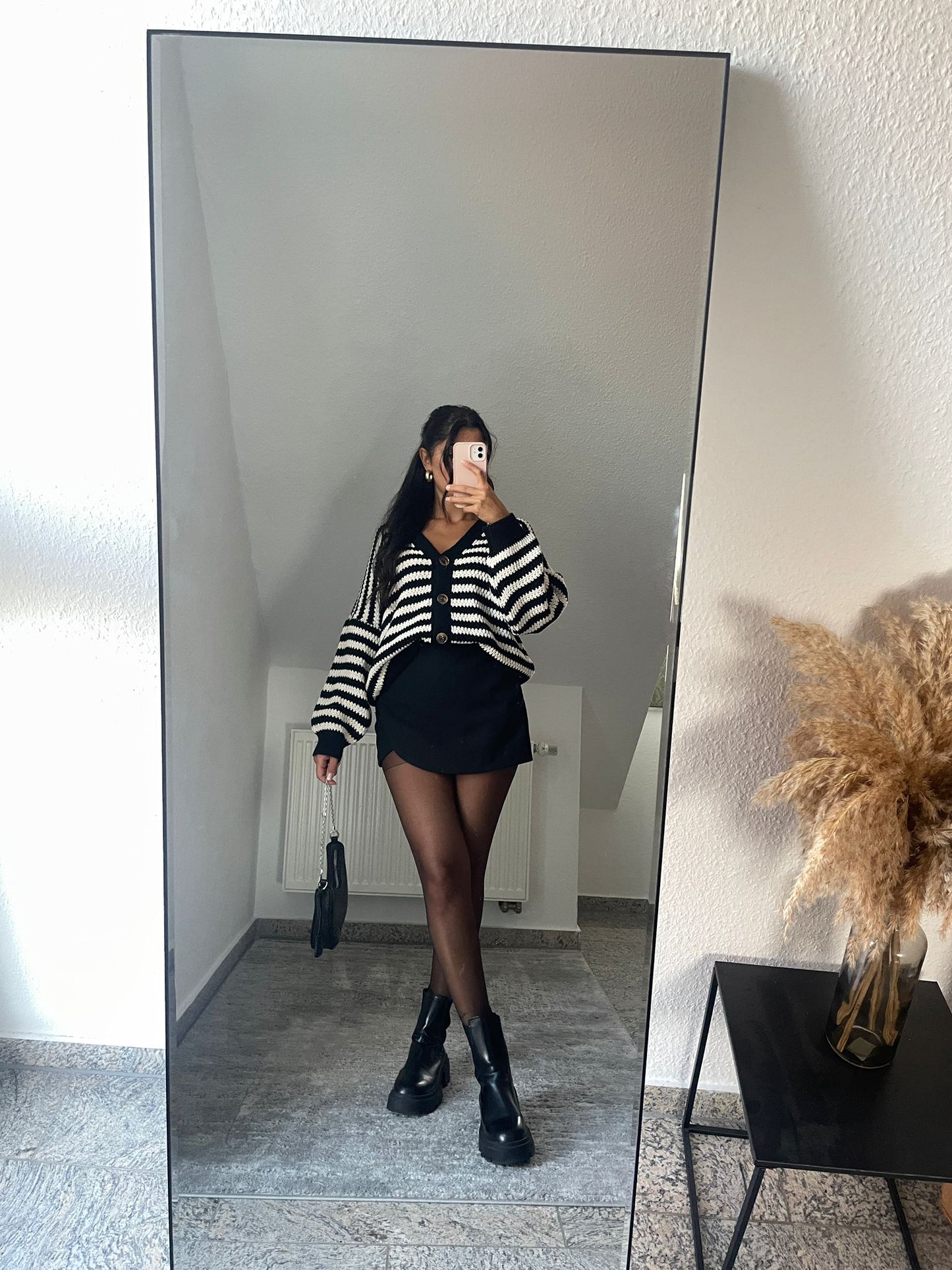 Gestreifte Strickjacke