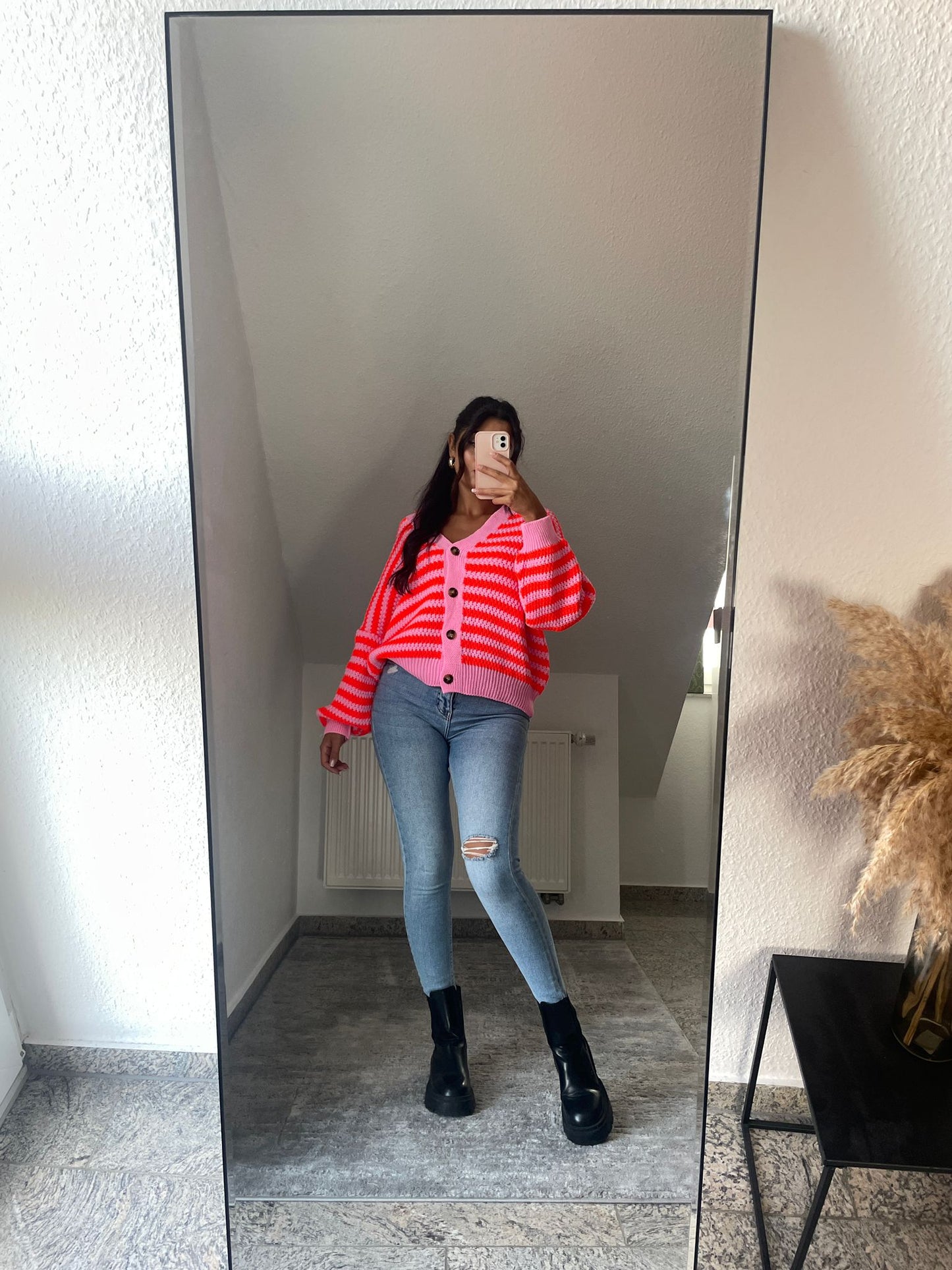 Gestreifte Strickjacke