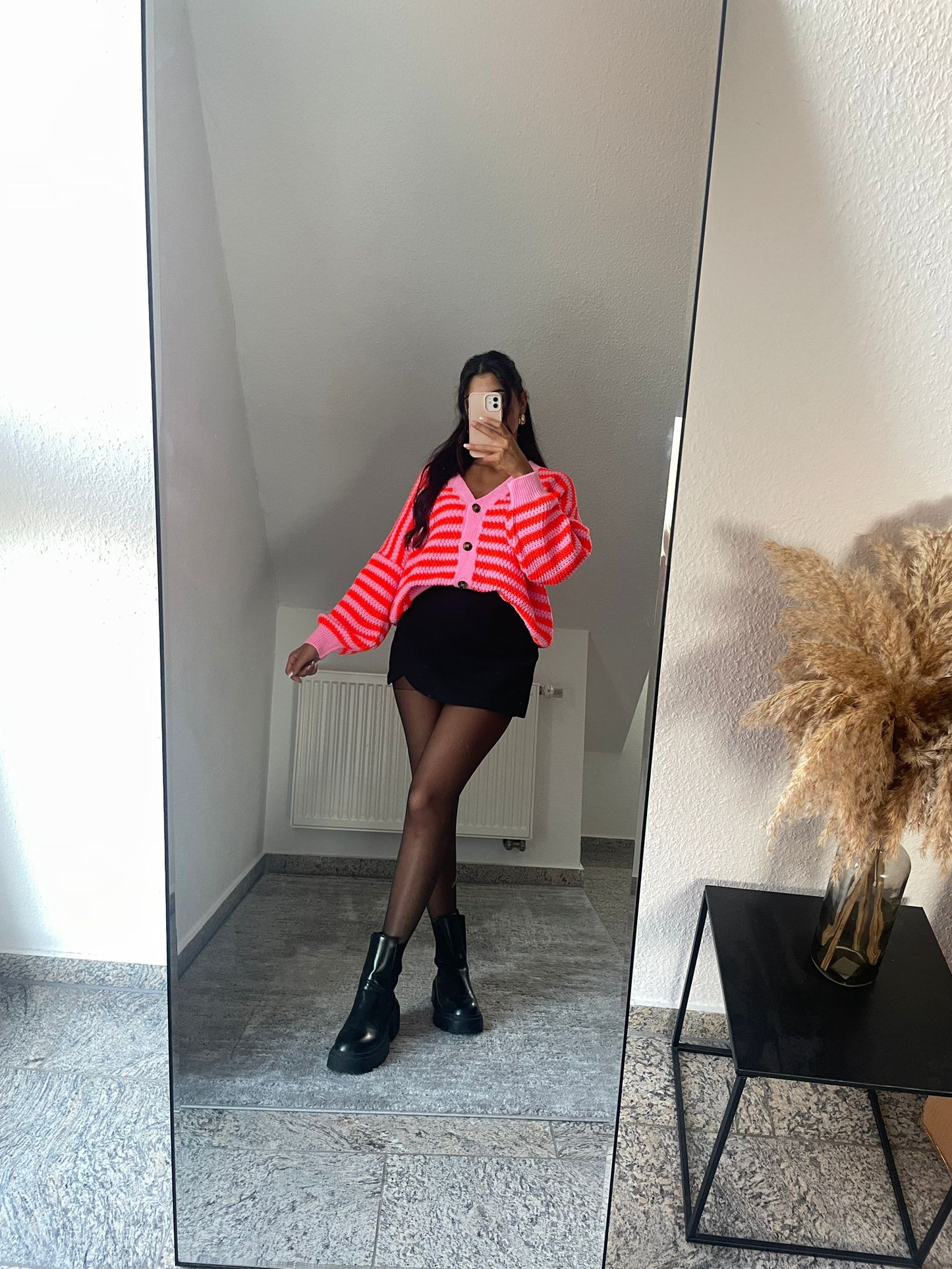 Gestreifte Strickjacke